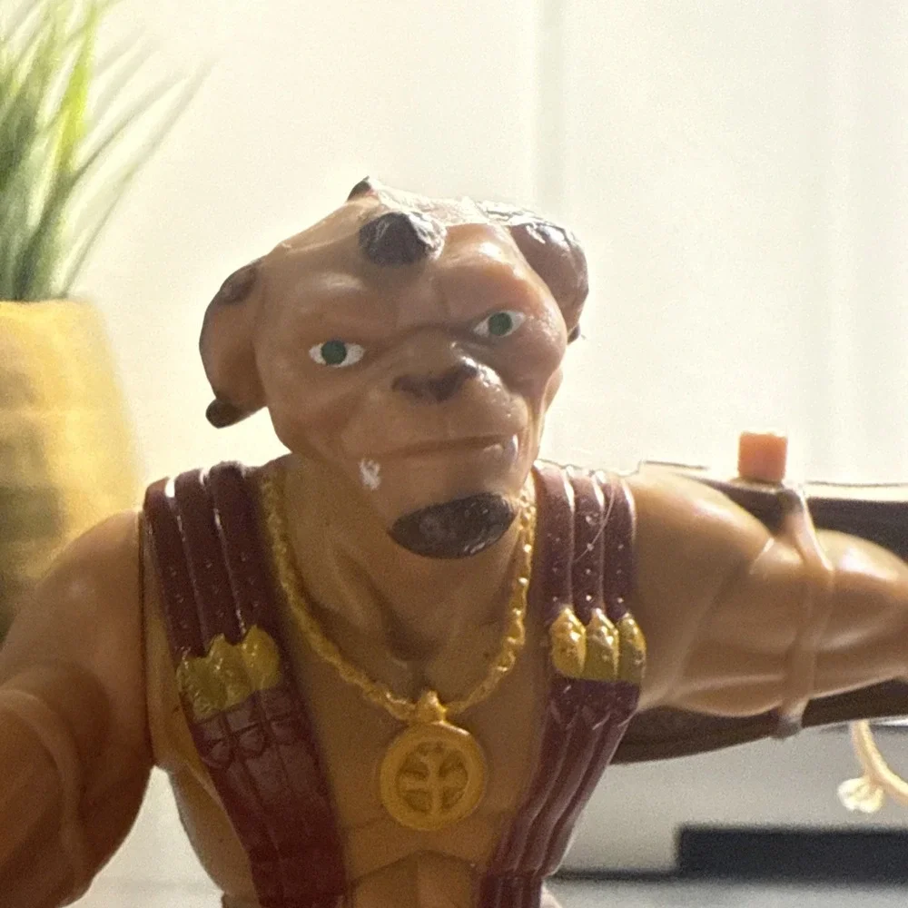 Dreamworks Archer Leader Of The Gorgonites‎ Small Soldiers Figure 4